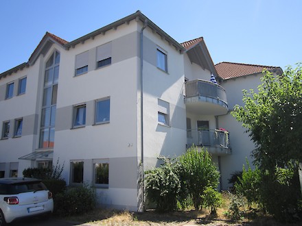 Großzügige 1 Zi -Wohnung mit Dachterrasse  in Baiersdorf!
